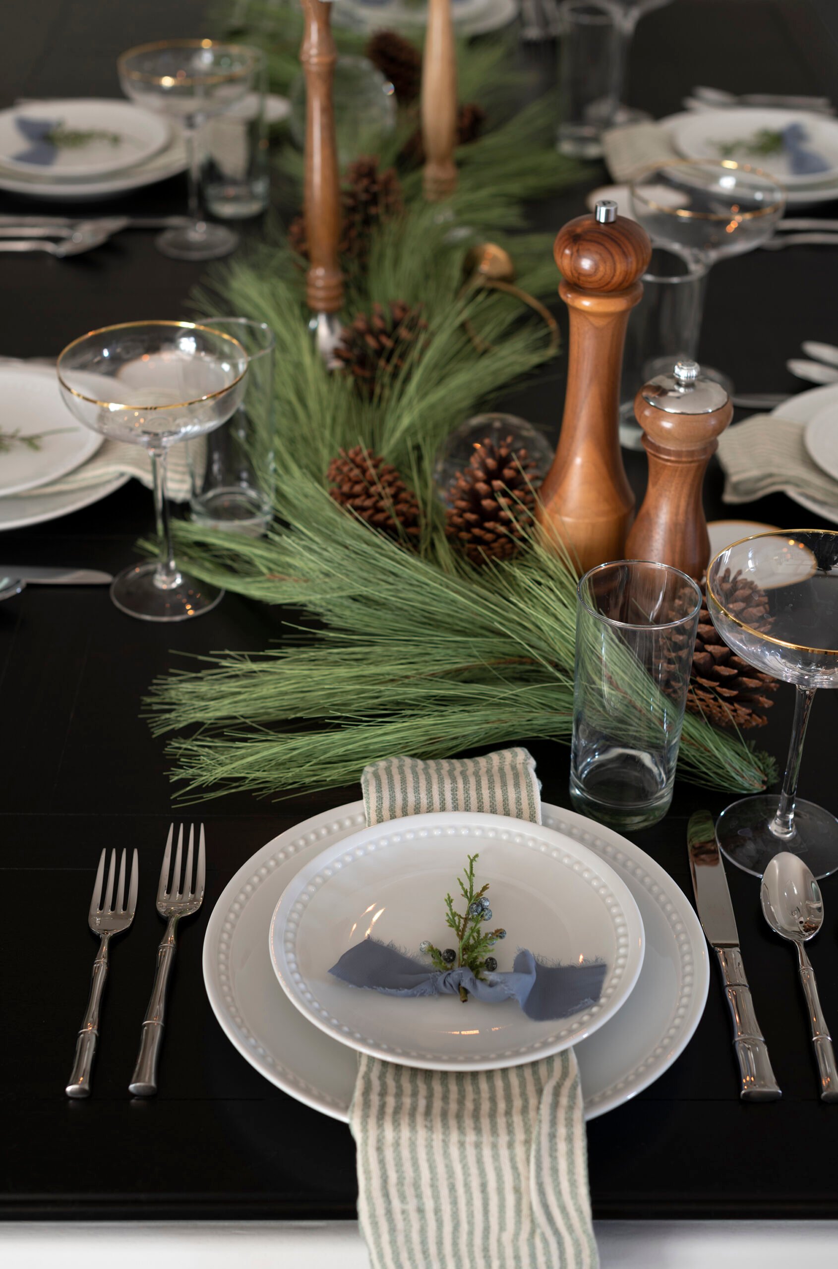 20 Ways to Decorate with Ribbon This Holiday Season - roomfortuesday.com
