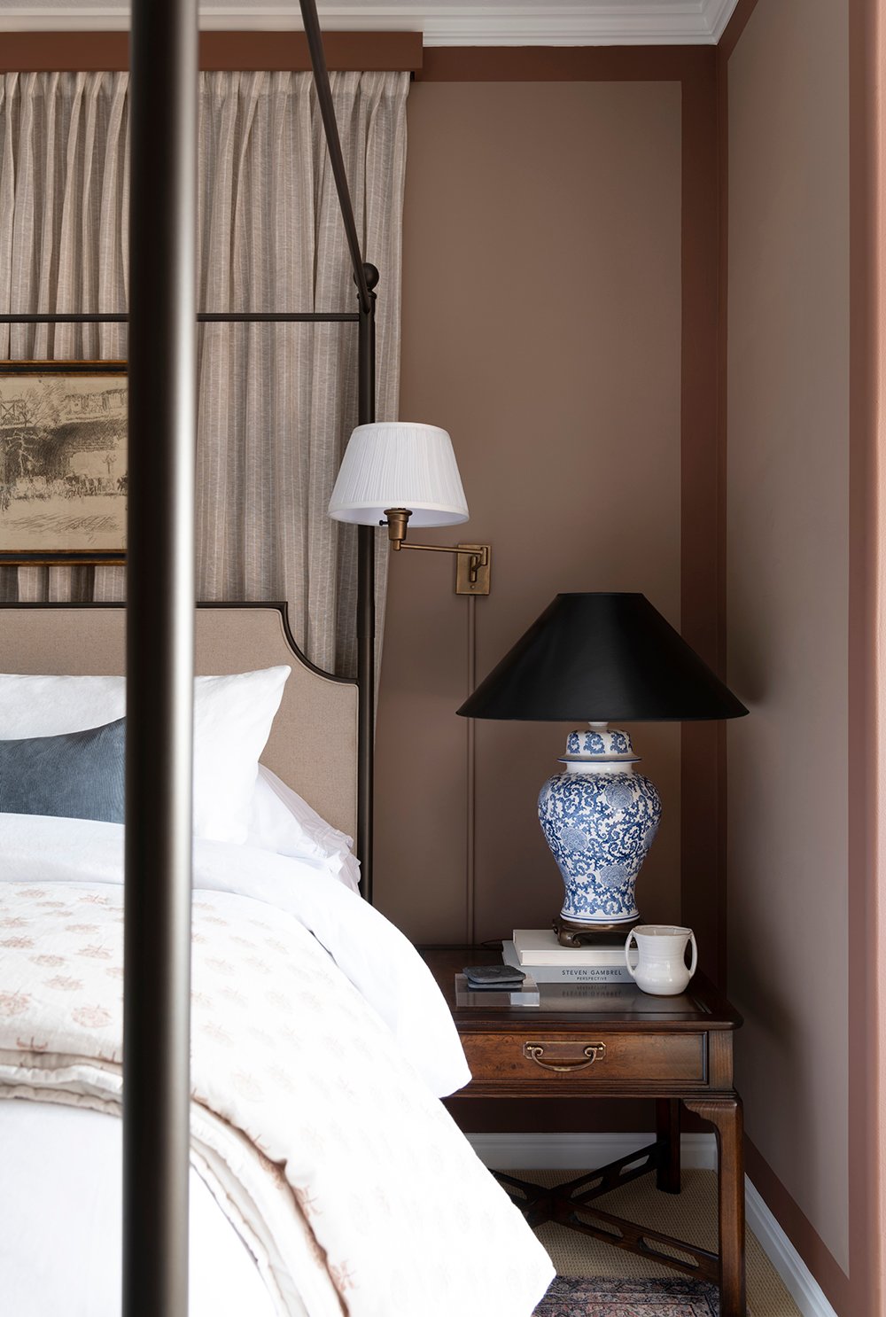Maroon Guest Bedroom Reveal - roomfortuesday.com