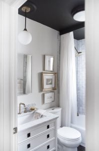 Look for Less : Our Previous Bathroom - roomfortuesday.com