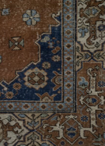 Keywords to Use When Searching for Large Vintage Rugs - roomfortuesday.com